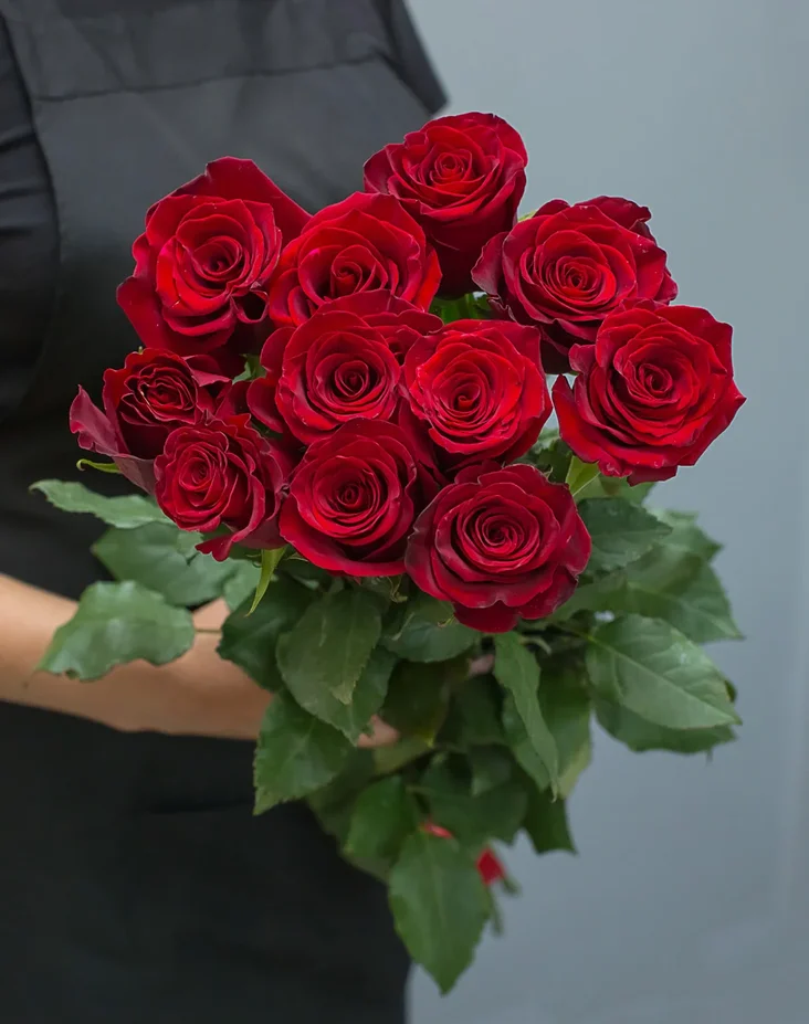 картинка Букет из 11 красных роз (80-90 см) от магазина ЦВЕТТОРГ