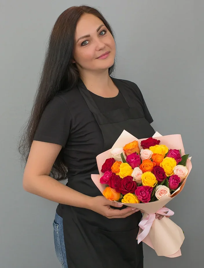 картинка Букет из 25 роз (35-40 см) от магазина ЦВЕТТОРГ